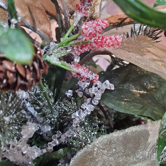 Christmas Tree, Handmade, Christmas Floral! - Picture 7 of 8